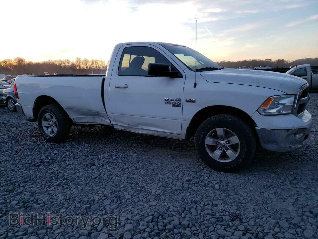 2019 RAM 1500 - VIN: 3C6JR7ETXKG522761 - Фото 4