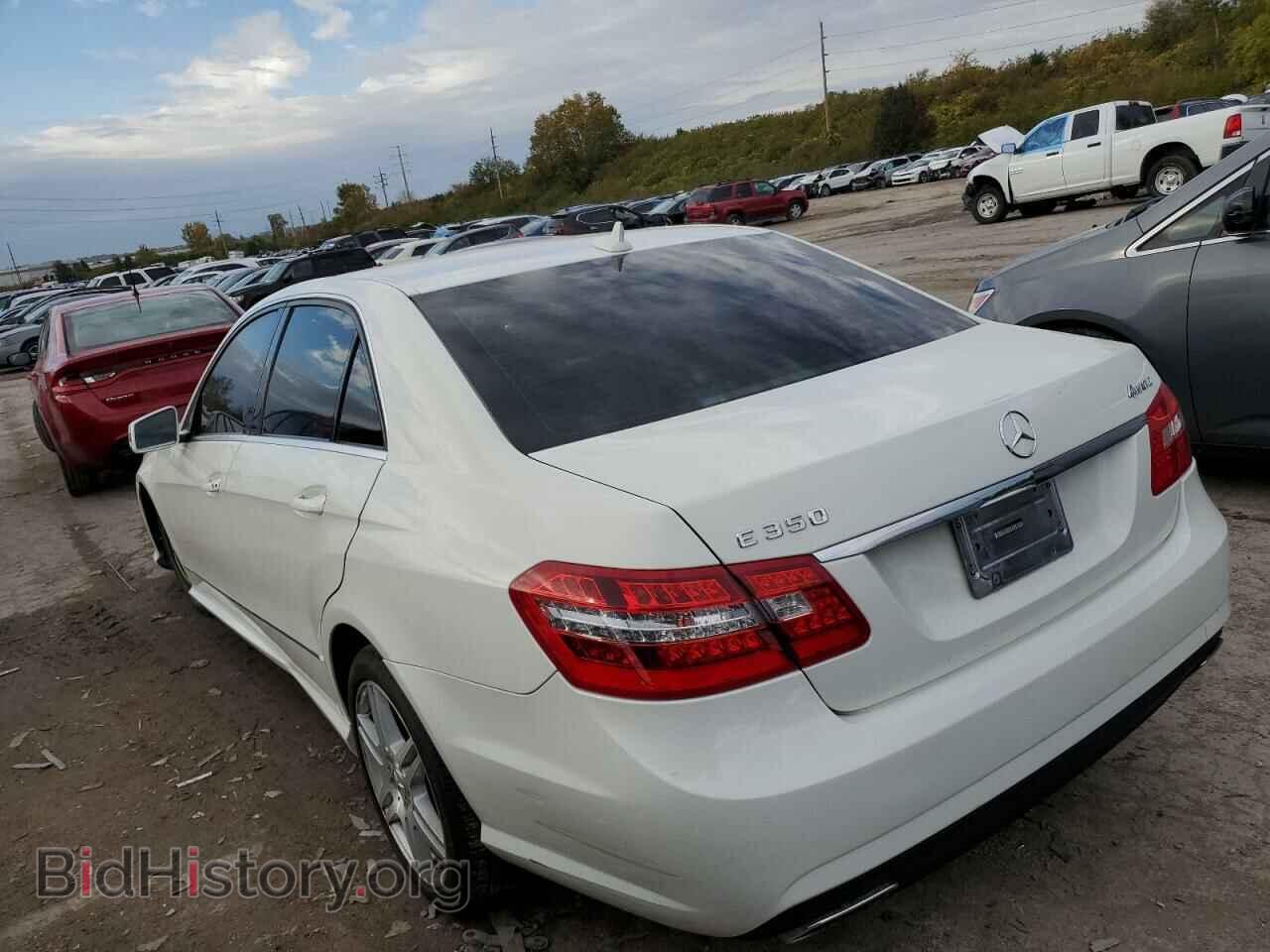 2011 MERCEDES-BENZ E-CLASS - VIN: WDDHF8HB9BA307112 - Фото 2