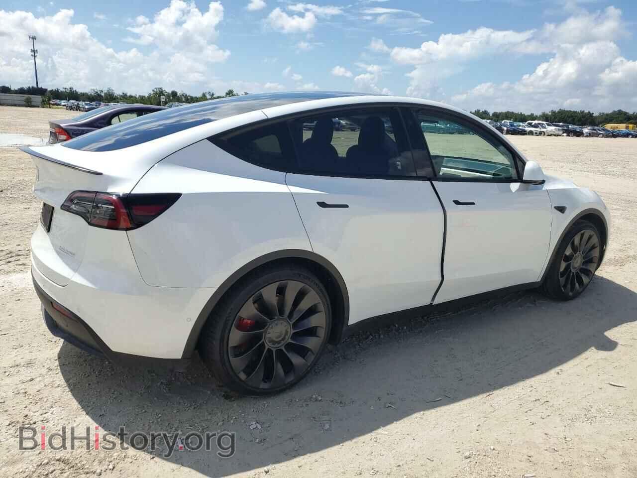 2022 TESLA MODEL Y - VIN: 7SAYGDEF3NF452541 - Фото 3