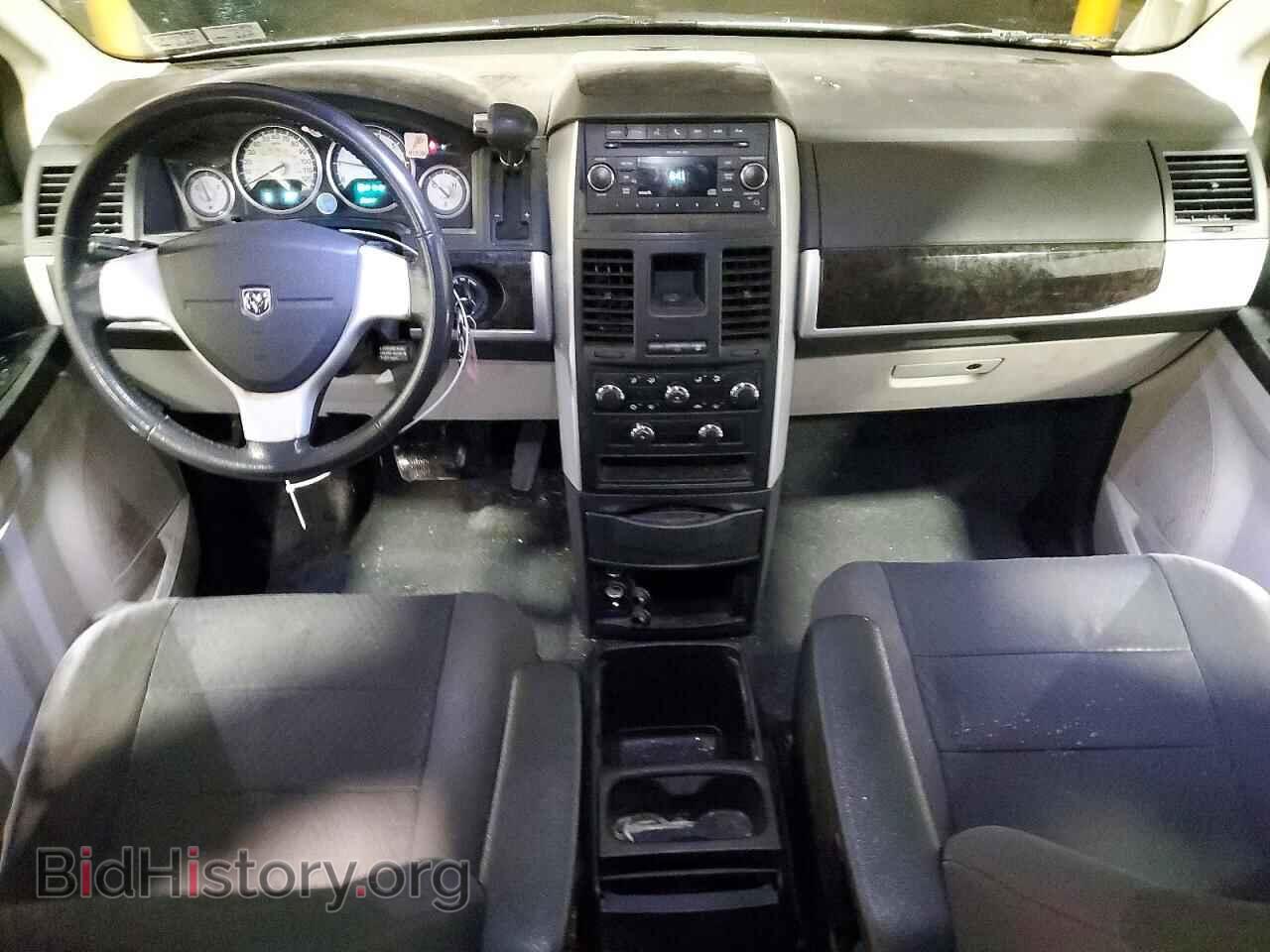 2010 DODGE CARAVAN - VIN: 2D4RN5D10AR496792 - Фото 8