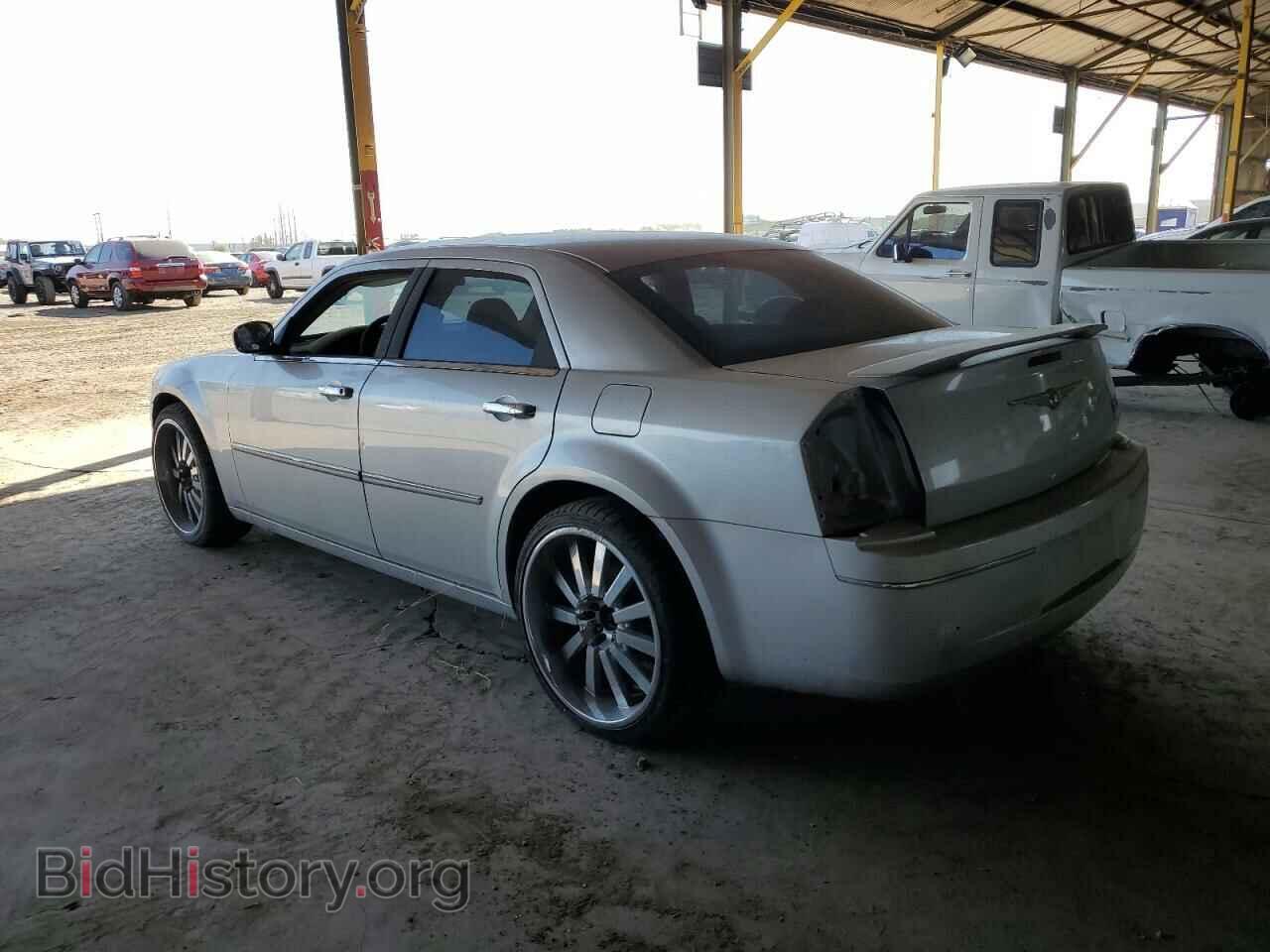 2010 CHRYSLER 300 - VIN: 2C3CA4CD7AH174018 - Фото 2