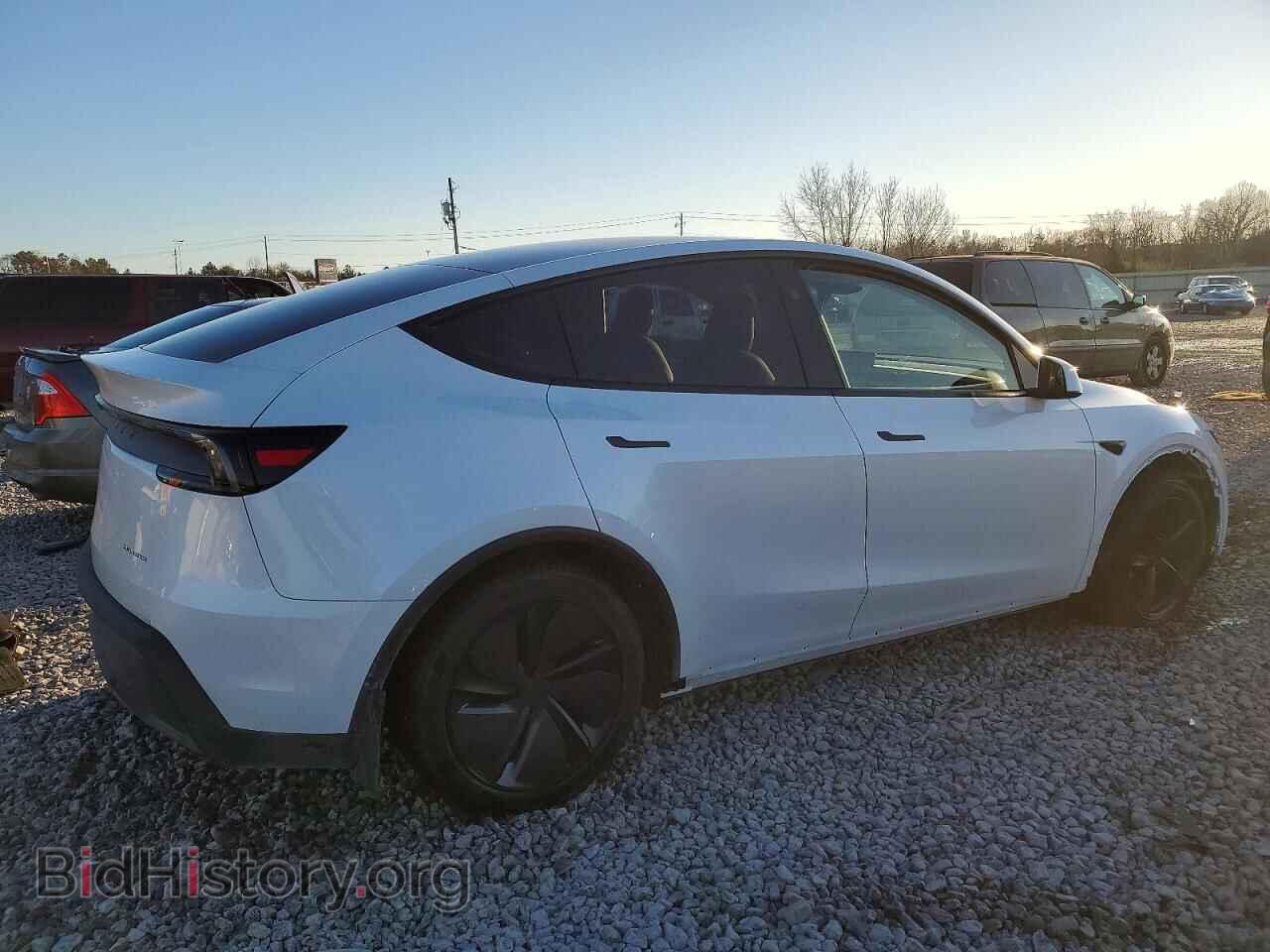 2026 TESLA MODEL Y - VIN: 7SAYGDEEXTA461819 - Фото 3