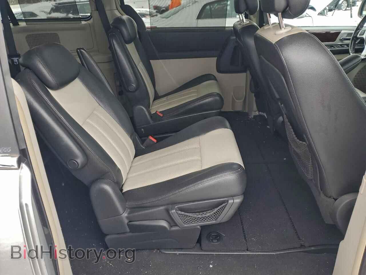 2010 CHRYSLER MINIVAN - VIN: 2A4RR8DX5AR441174 - Фото 11