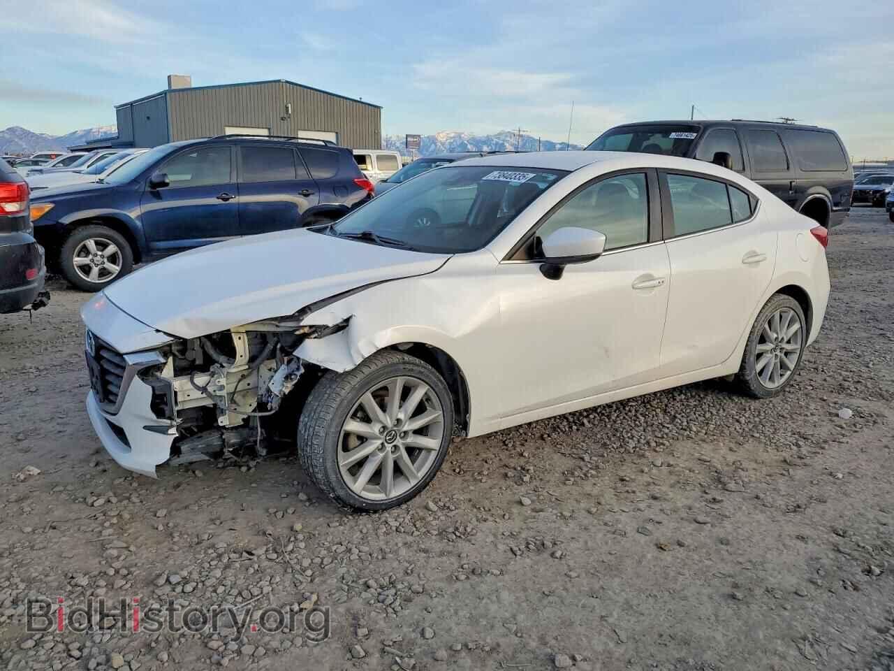Фотография 3MZBN1V73HM127904 - MAZDA 3 2017