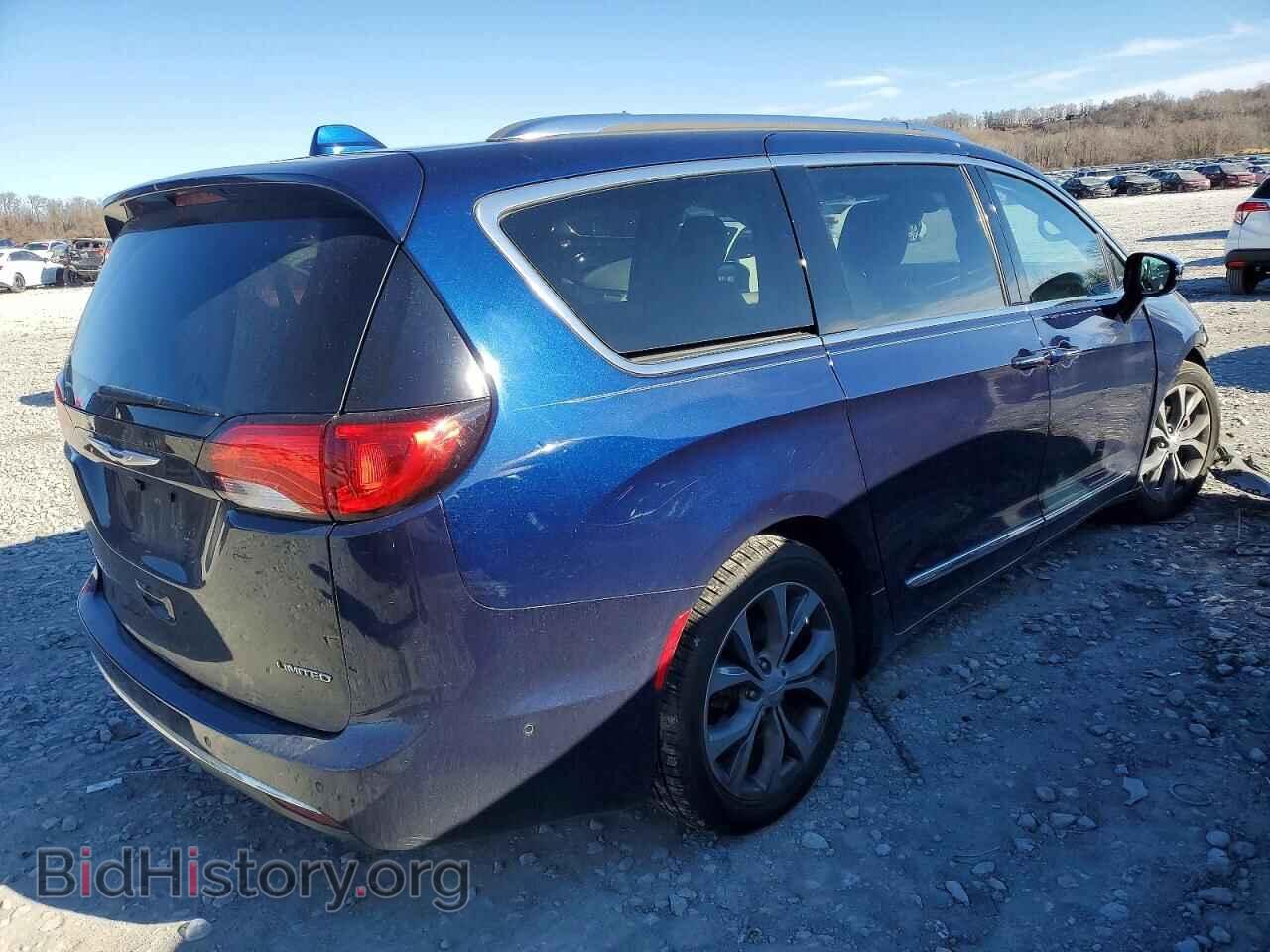 2017 CHRYSLER PACIFICA - VIN: 2C4RC1GG6HR725725 - Фото 3