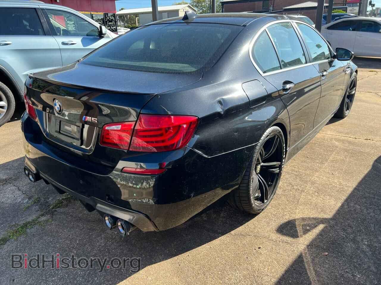 2013 BMW M5 - VIN: WBSFV9C53DC773033 - Фото 4
