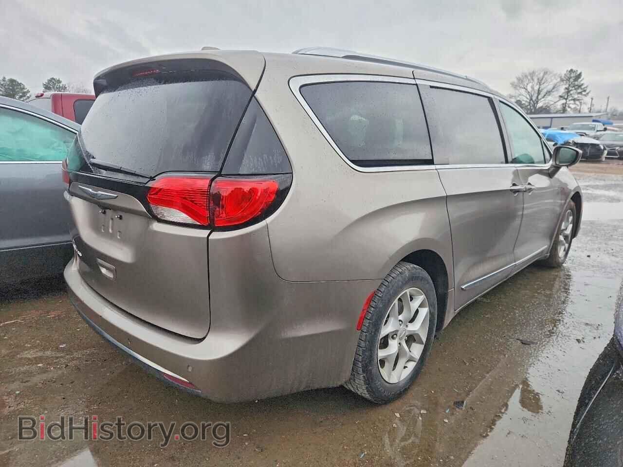 2017 CHRYSLER PACIFICA - VIN: 2C4RC1EGXHR644424 - Photo 3