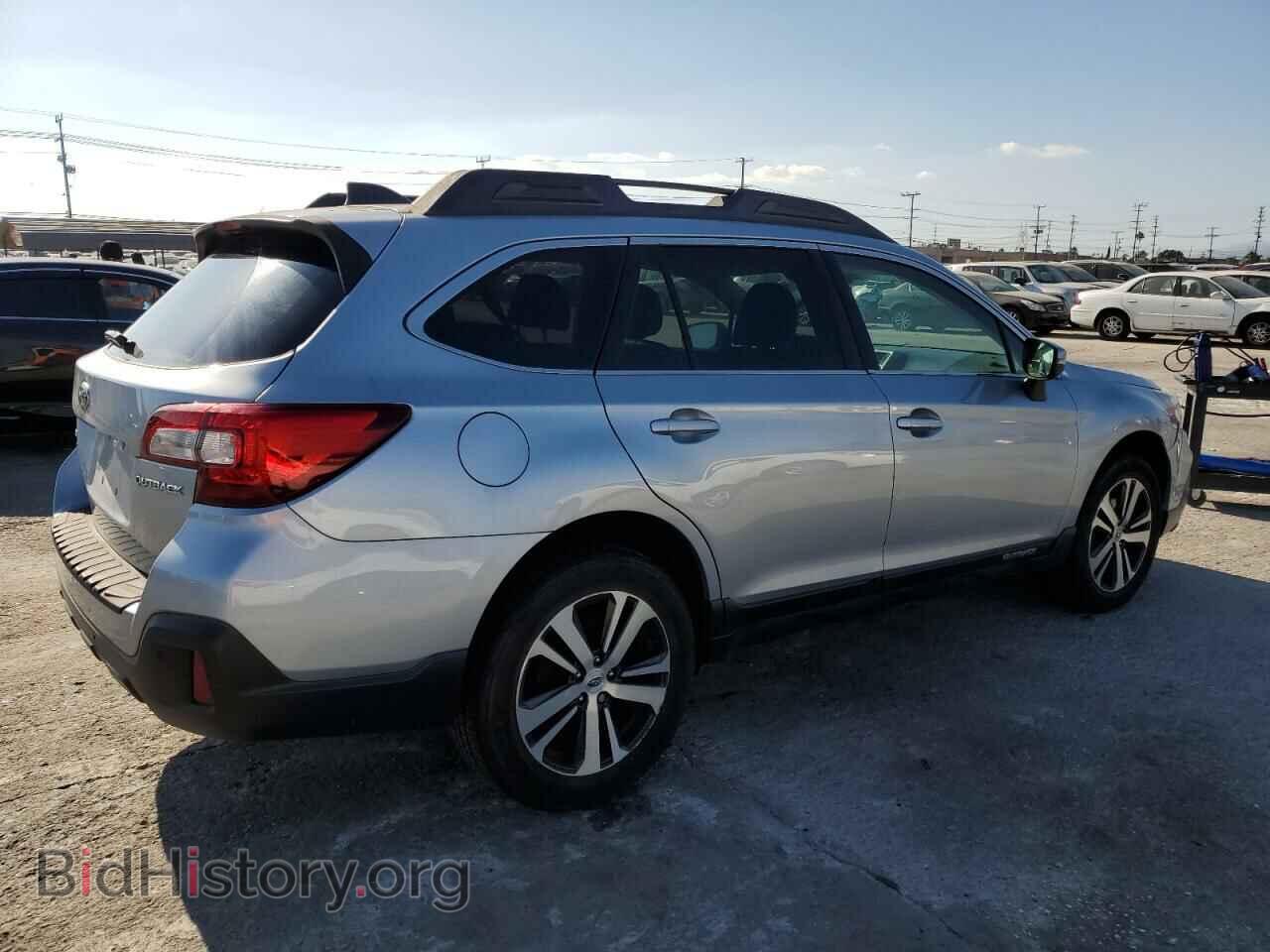2018 SUBARU OUTBACK - VIN: 4S4BSANC5J3339960 - Фото 3