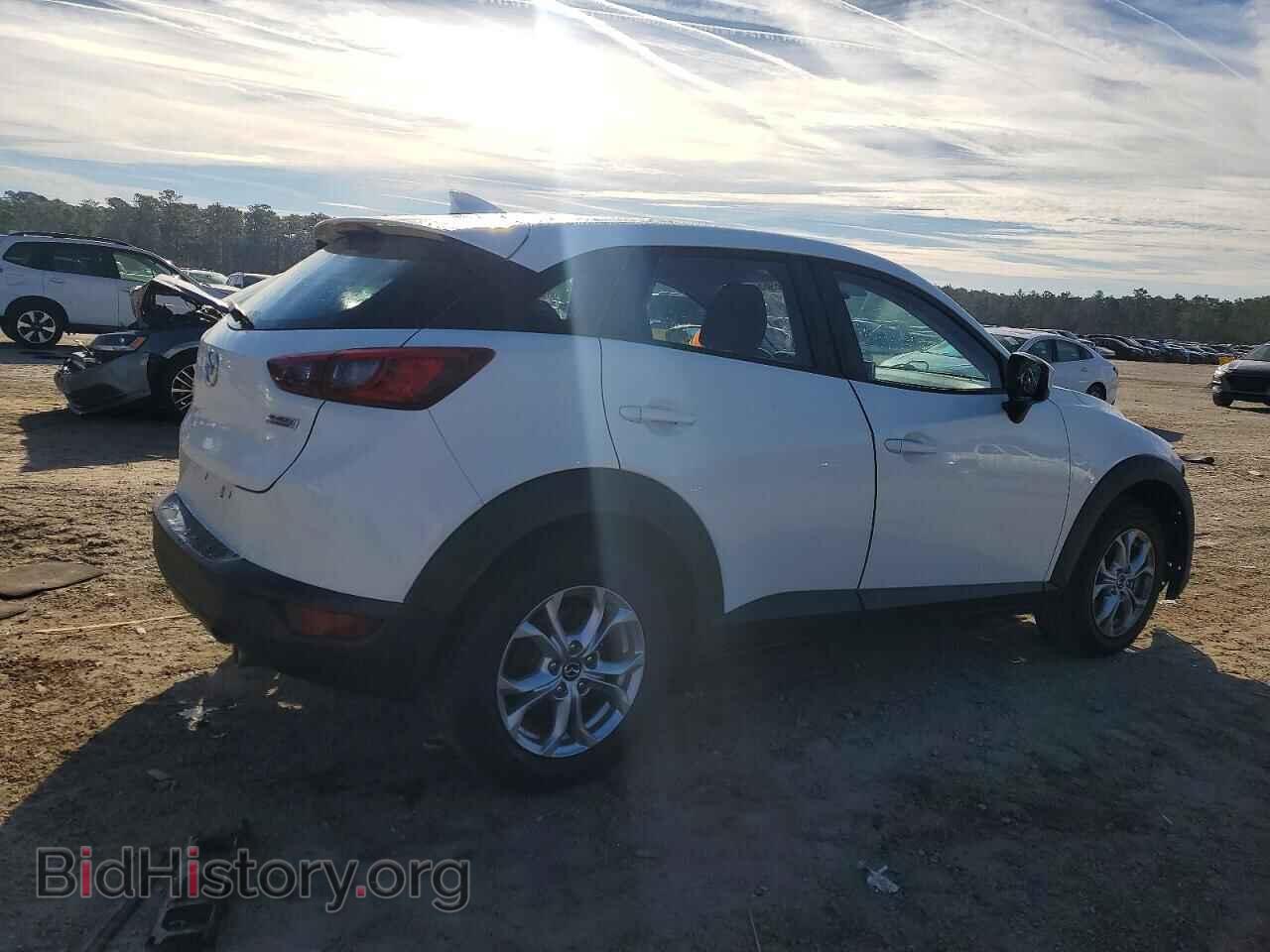 2016 MAZDA CX-3 - VIN: JM1DKFB71G0140402 - Фото 3