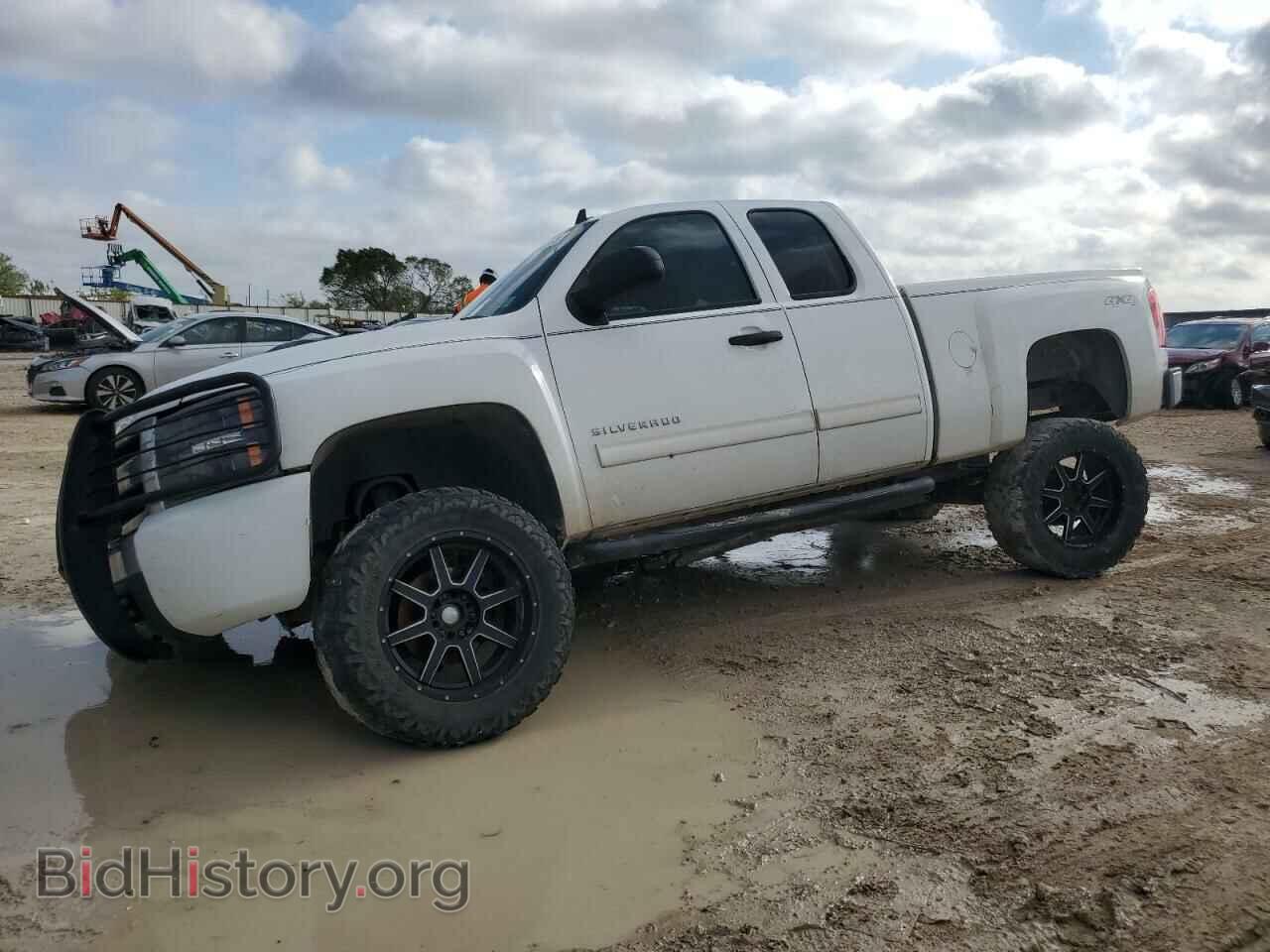 Photo 1GCSKSE37AZ122207 - CHEVROLET ALL Models 2010