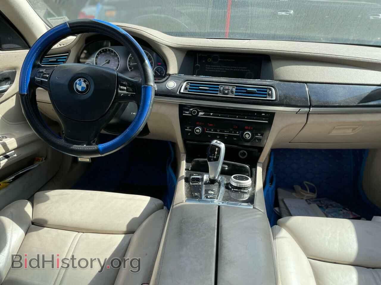 2011 BMW 7 SERIES - VIN: WBAKB4C5XBC392727 - Фото 9