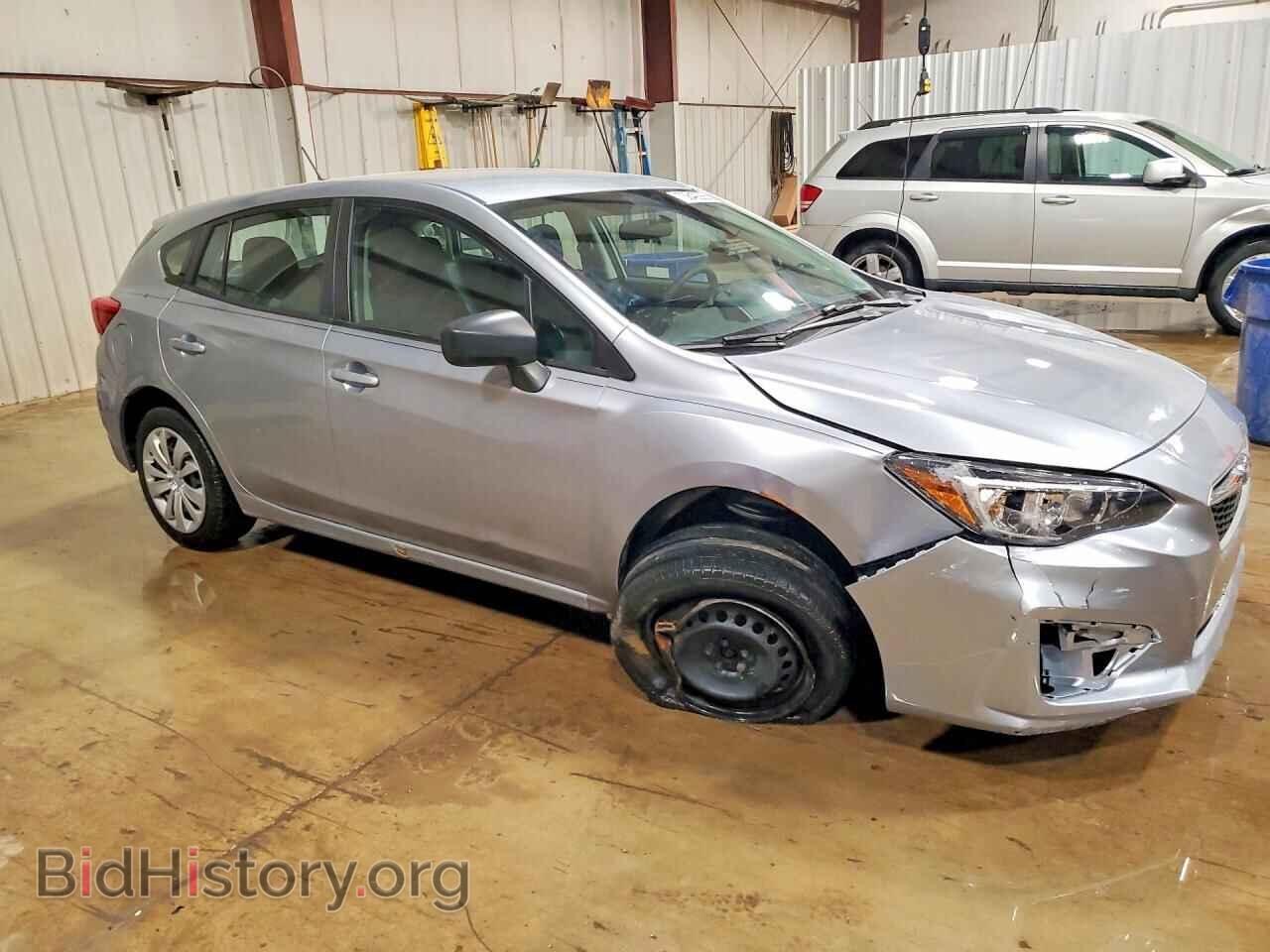 2018 SUBARU IMPREZA - VIN: 4S3GTAA61J3719840 - Фото 4