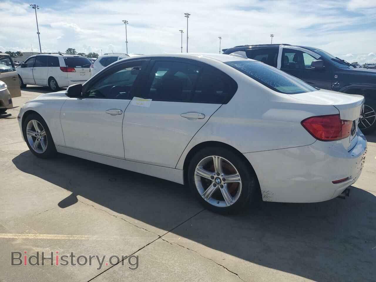 2012 BMW 3 SERIES - VIN: WBA3A5C57CF257296 - Фото 2