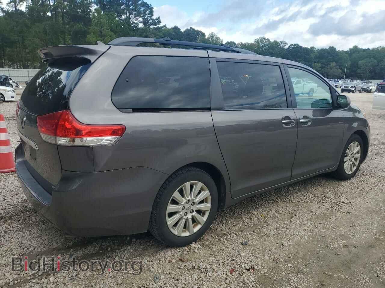 2012 TOYOTA All Models - VIN: 5TDDK3DC9CS043576 - Фото 3