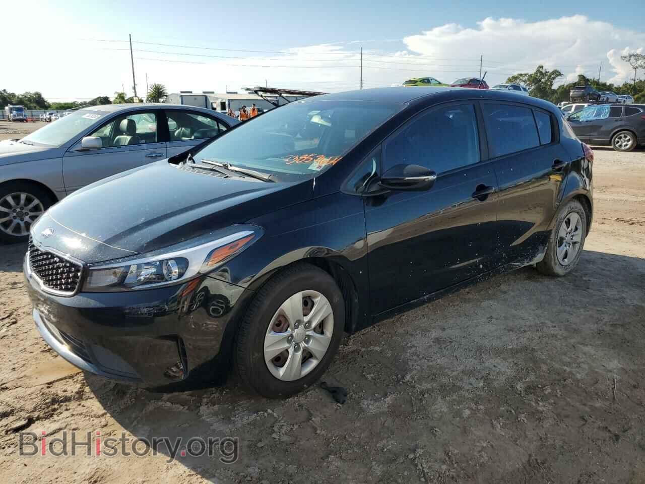Photo KNAFK5A82H5705884 - KIA FORTE 2017