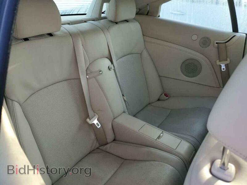 2010 Lexus IS (VIN JTHFF2C23A2502300) — photo 10 of 13
