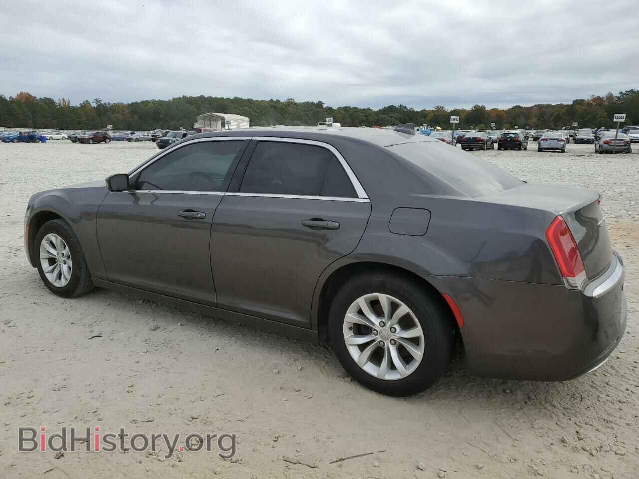 2015 CHRYSLER 300 - VIN: 2C3CCAAG7FH845541 - Фото 2