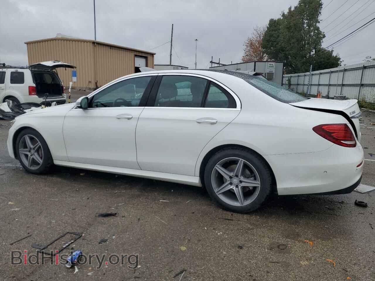 2017 MERCEDES-BENZ E-CLASS - VIN: WDDZF4KB8HA052001 - Фото 2