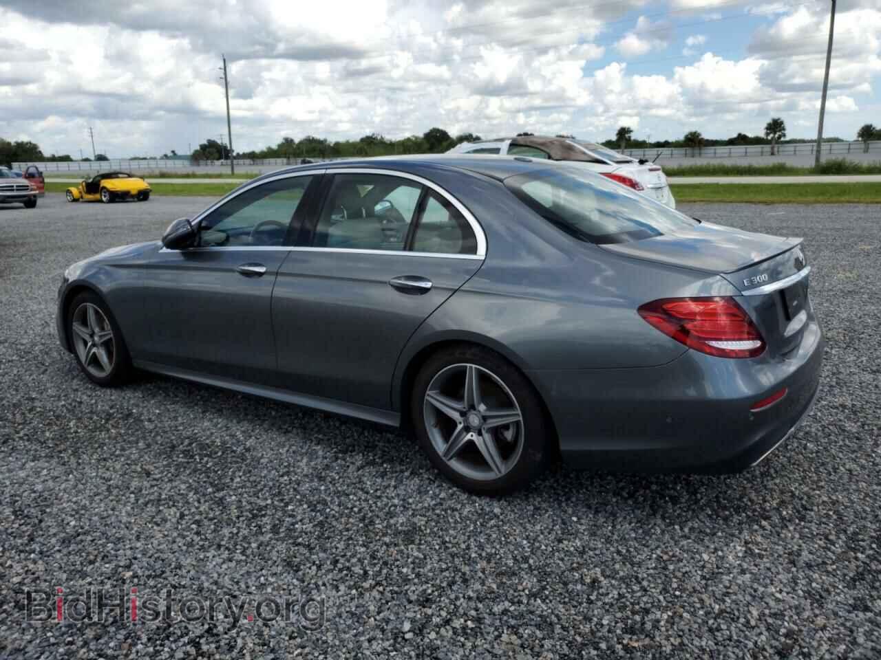 2017 MERCEDES-BENZ E-CLASS - VIN: WDDZF4JB9HA037380 - Фото 2