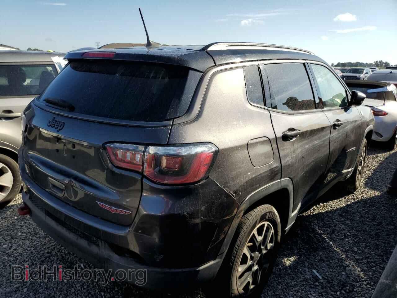 2019 JEEP COMPASS - VIN: 3C4NJDDB3KT740170 - Фото 3