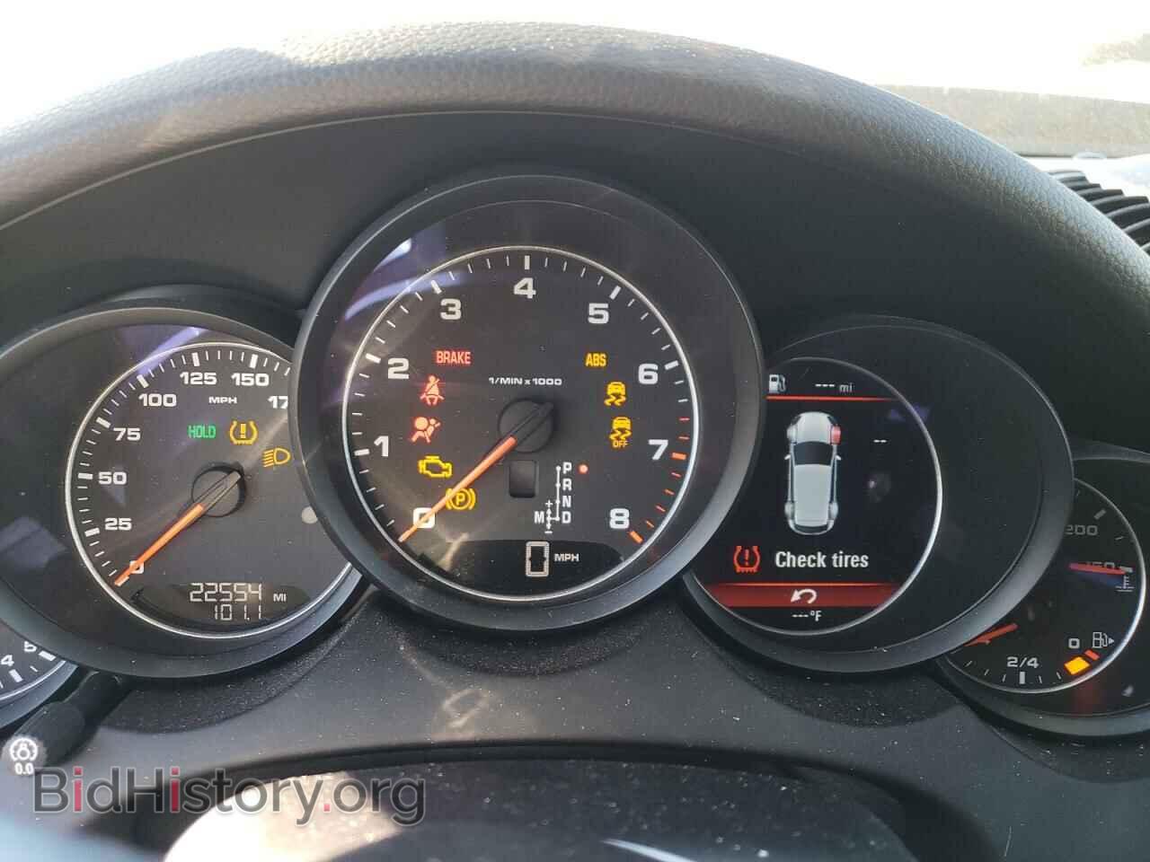 2017 PORSCHE CAYENNE - VIN: WP1AA2A2XHKA80306 - Photo 9