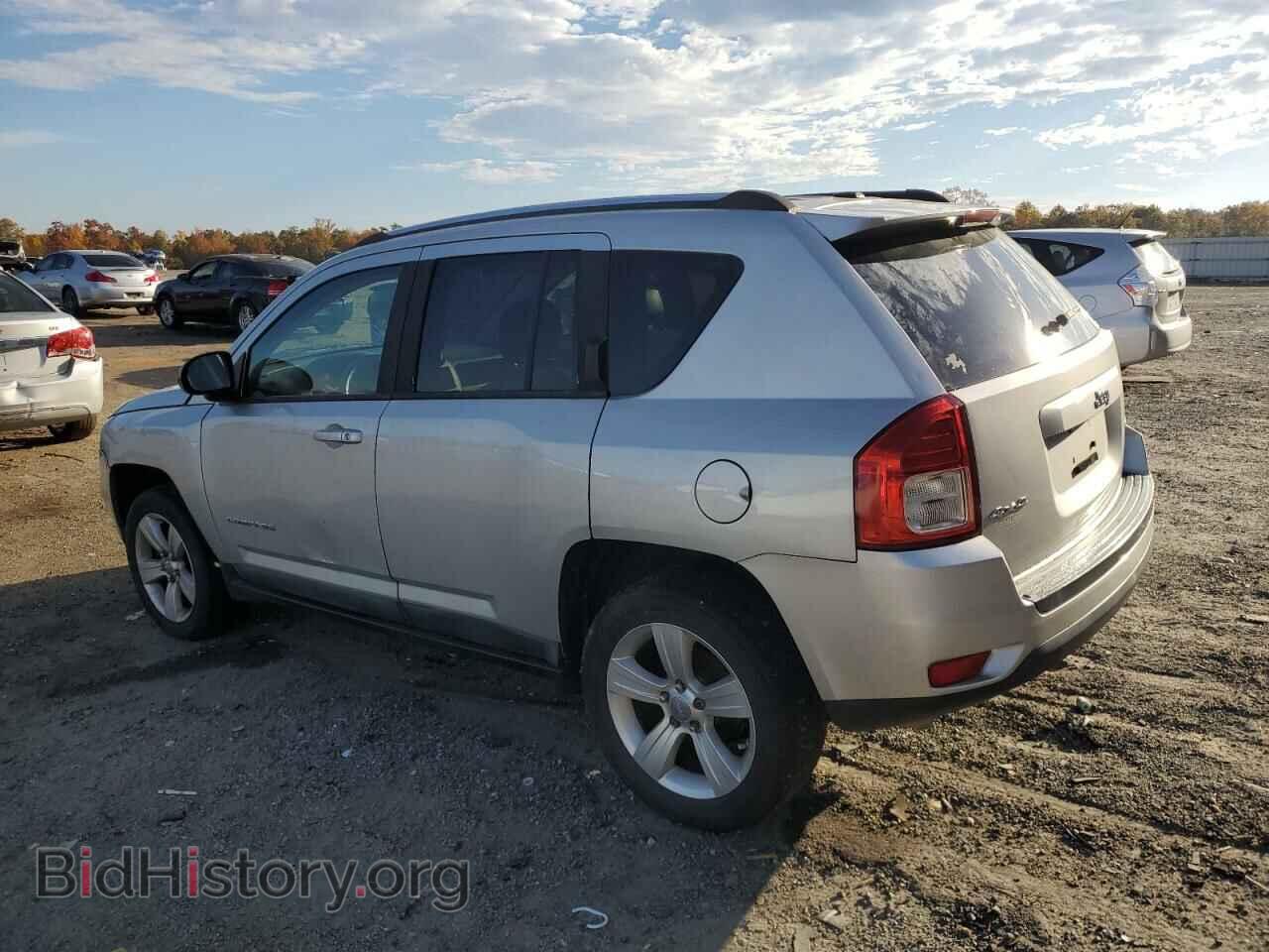 2011 JEEP COMPASS - VIN: 1J4NF1FB8BD258047 - Photo 2