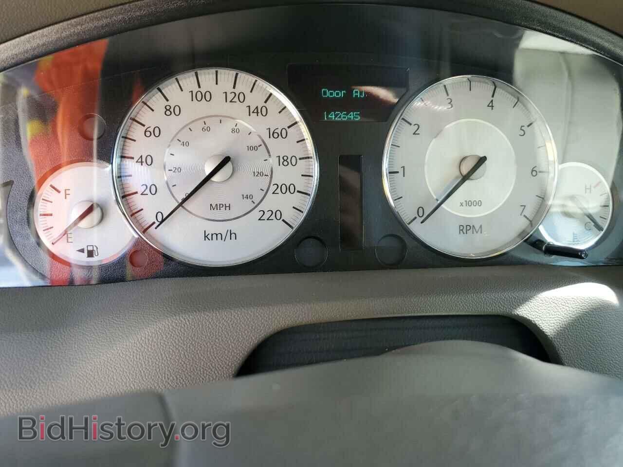 2010 CHRYSLER 300 - VIN: 2C3CK3CV1AH120729 - Фото 9