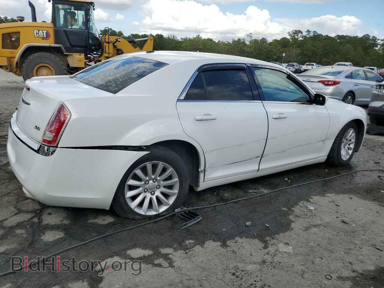 2013 CHRYSLER 300 - VIN: 2C3CCAAG3DH630865 - Фото 3