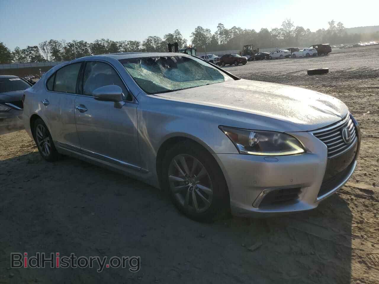 2016 LEXUS LS460 - VIN: JTHCL5EFXG5026342 - Photo 4