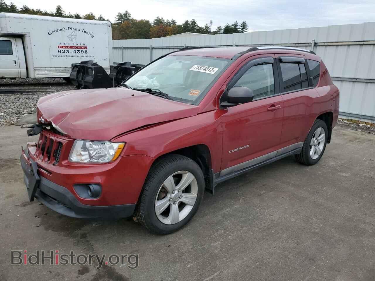 Photo 1J4NF1FB0BD143801 - JEEP COMPASS 2011