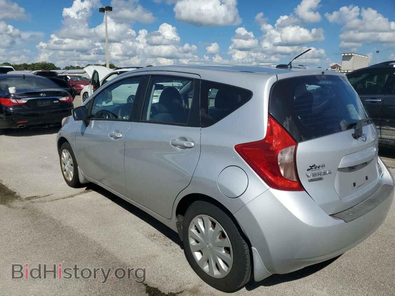 2015 NISSAN VERSA - VIN: 3N1CE2CP8FL437455 - Фото 2