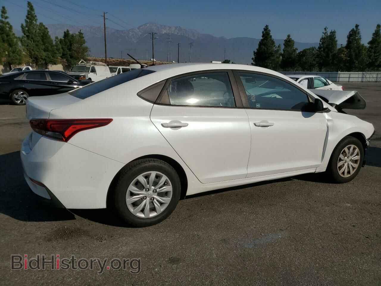 2019 HYUNDAI ACCENT - VIN: 3KPC24A34KE086527 - Фото 3
