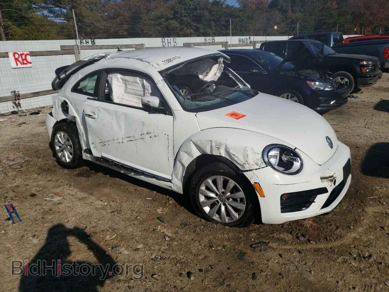 2019 VOLKSWAGEN BEETLE - VIN: 3VWFD7AT1KM718539 - Фото 4