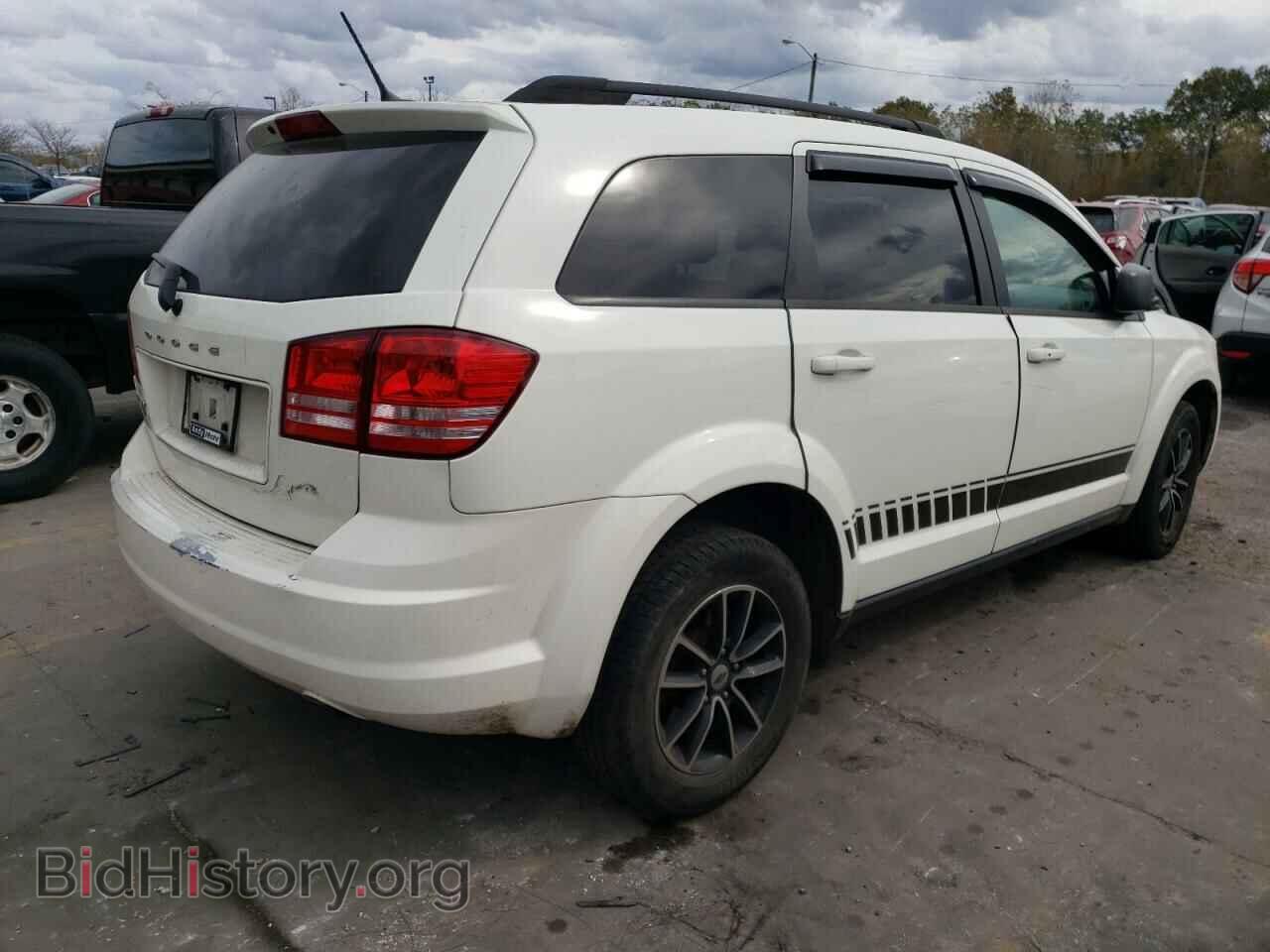 2018 DODGE JOURNEY - VIN: 3C4PDCAB3JT294857 - Фото 3