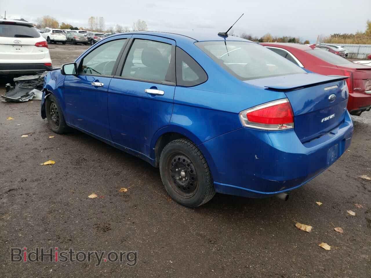 2011 FORD FOCUS - VIN: 1FAHP3FN8BW170499 - Photo 2