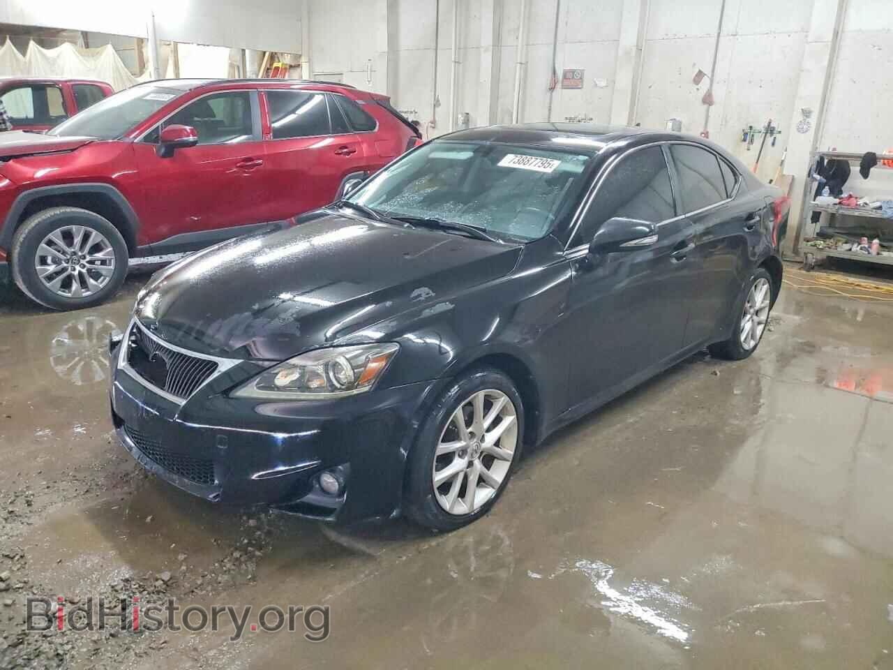 Photo JTHCF5C20C5057889 - LEXUS IS 2012