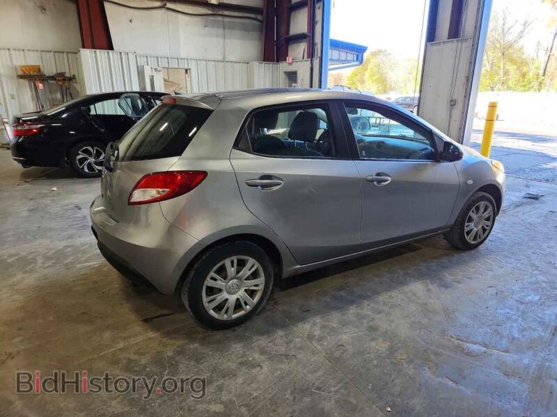 2011 Mazda 2 (VIN JM1DE1HZ4B0115117) — photo 3 of 12