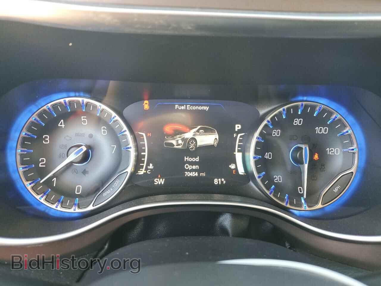 2017 CHRYSLER PACIFICA - VIN: 2C4RC1EG0HR560399 - Photo 9