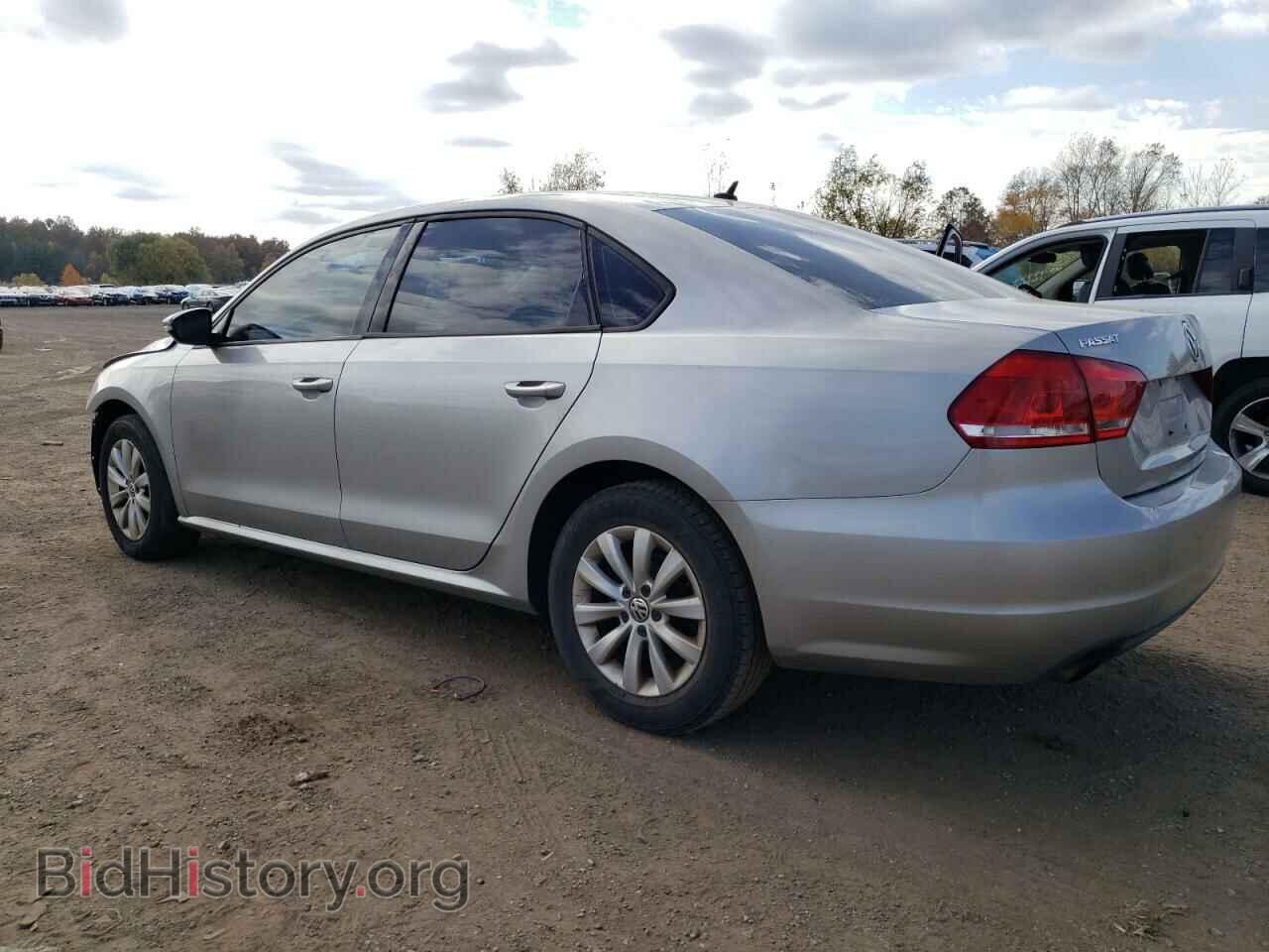 2012 VOLKSWAGEN PASSAT - VIN: 1VWAP7A34CC091663 - Photo 2
