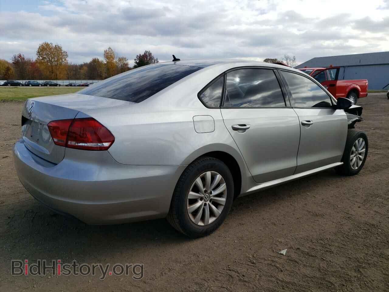 2012 VOLKSWAGEN PASSAT - VIN: 1VWAP7A34CC091663 - Photo 3