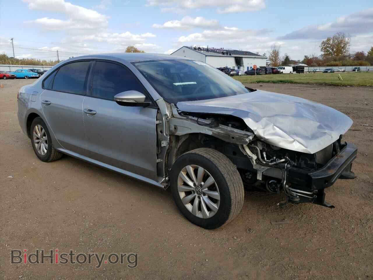 2012 VOLKSWAGEN PASSAT - VIN: 1VWAP7A34CC091663 - Photo 4