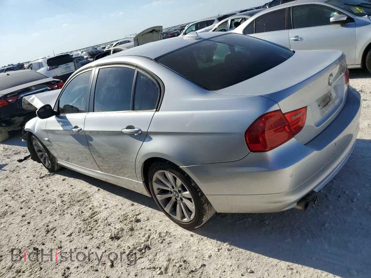 2011 BMW 3 SERIES - VIN: WBAPH7C5XBA801116 - Фото 2