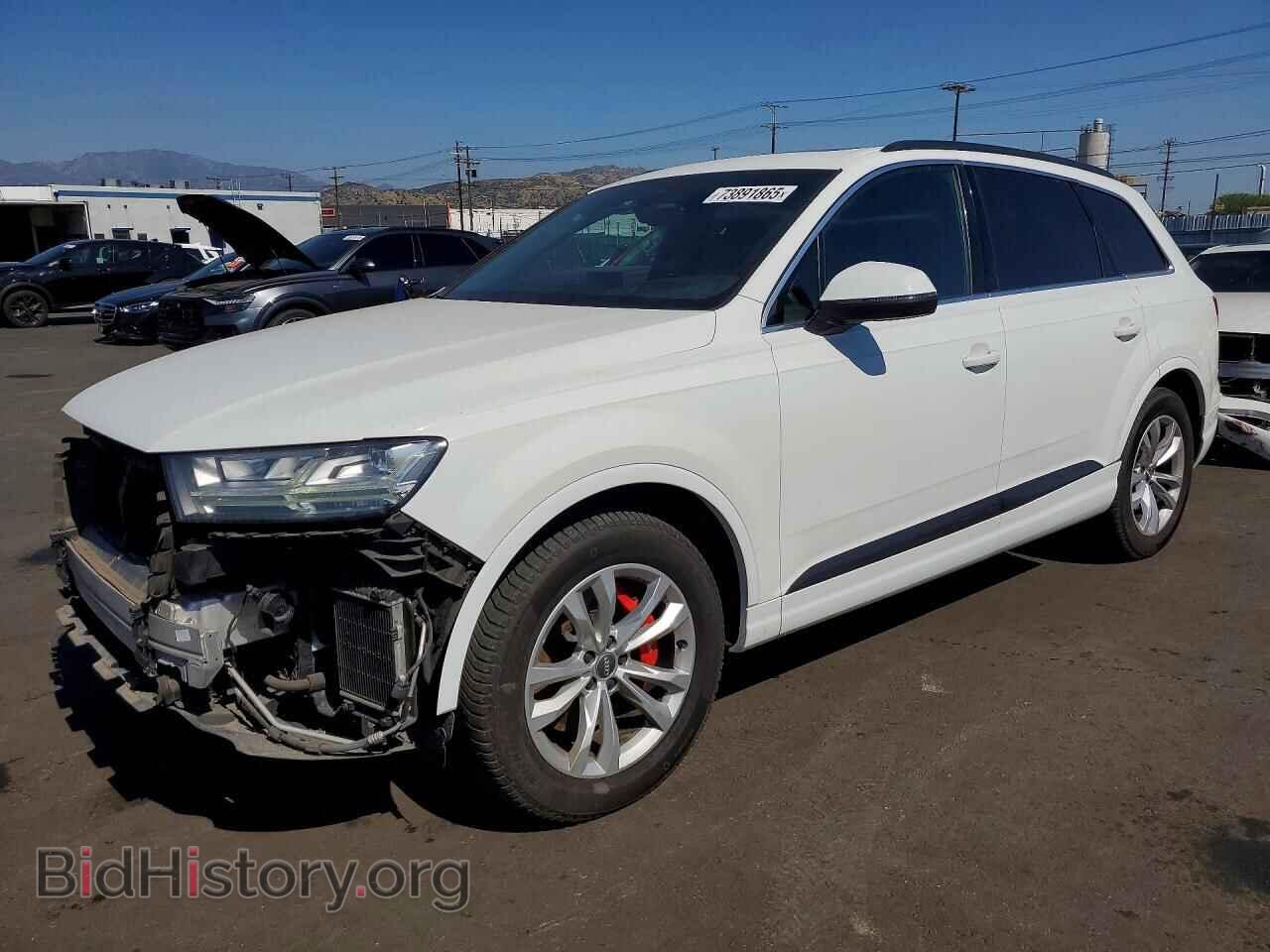 Фотография WA1VAAF76HD021611 - AUDI Q7 2017