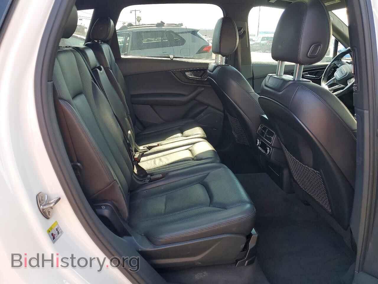 2017 AUDI Q7 - VIN: WA1VAAF76HD021611 - Фото 11