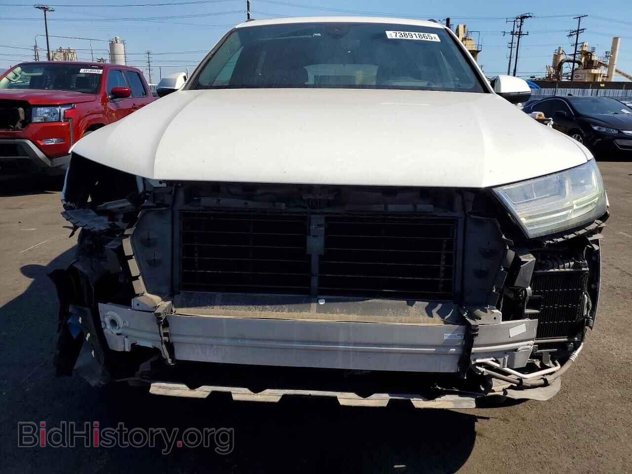 2017 AUDI Q7 - VIN: WA1VAAF76HD021611 - Фото 5