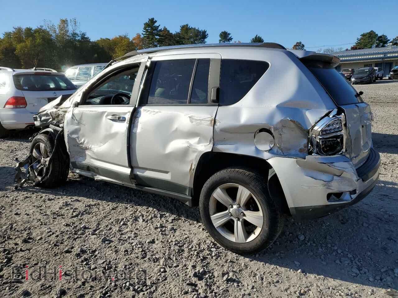 2011 JEEP COMPASS - VIN: 1J4NF1FB3BD240314 - Photo 2