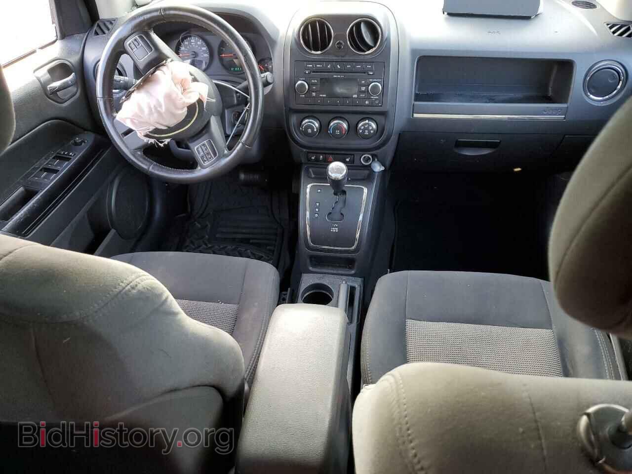 2011 JEEP COMPASS - VIN: 1J4NF1FB3BD240314 - Photo 8