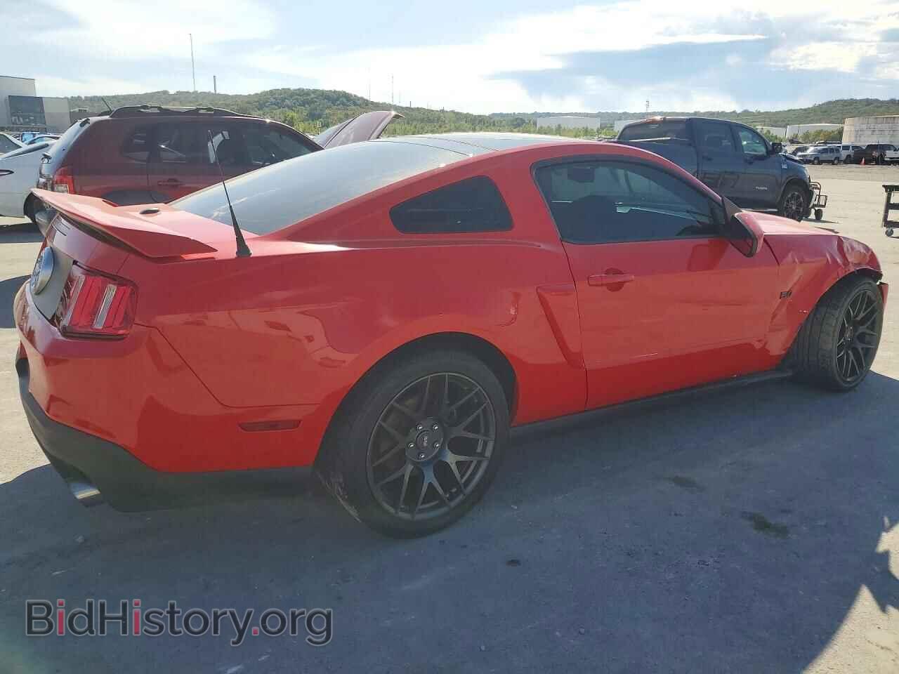 2011 Ford MUSTANG (VIN 1ZVBP8CF7B5114728) — фото 3 из 12