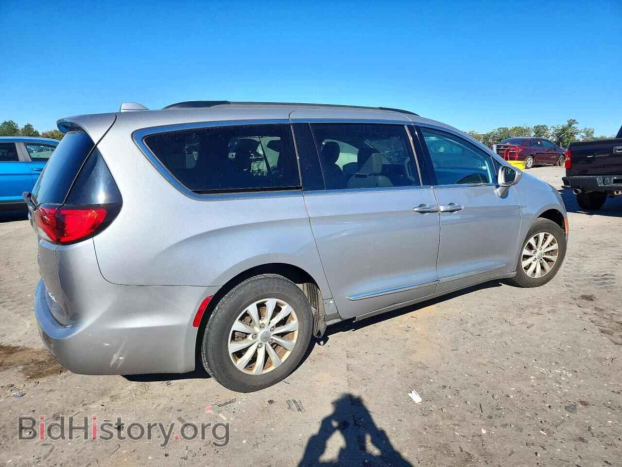 2017 CHRYSLER PACIFICA - VIN: 2C4RC1BG9HR648226 - Фото 3