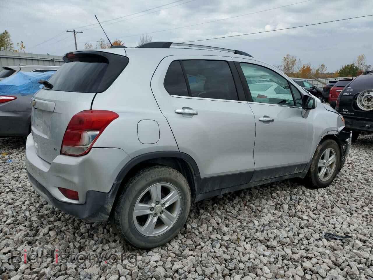 2017 CHEVROLET TRAX - VIN: 3GNCJLSB2HL278723 - Фото 3
